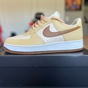 Nike Air Force 1 '07 LV8